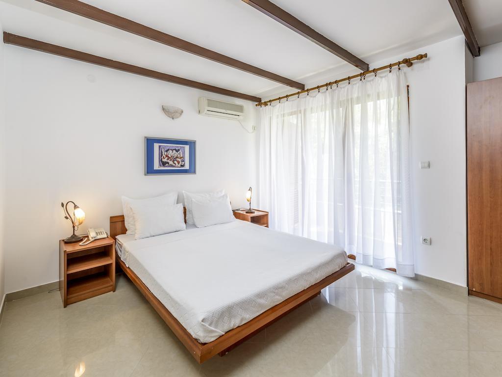 Captain Apartments Будва Стая снимка